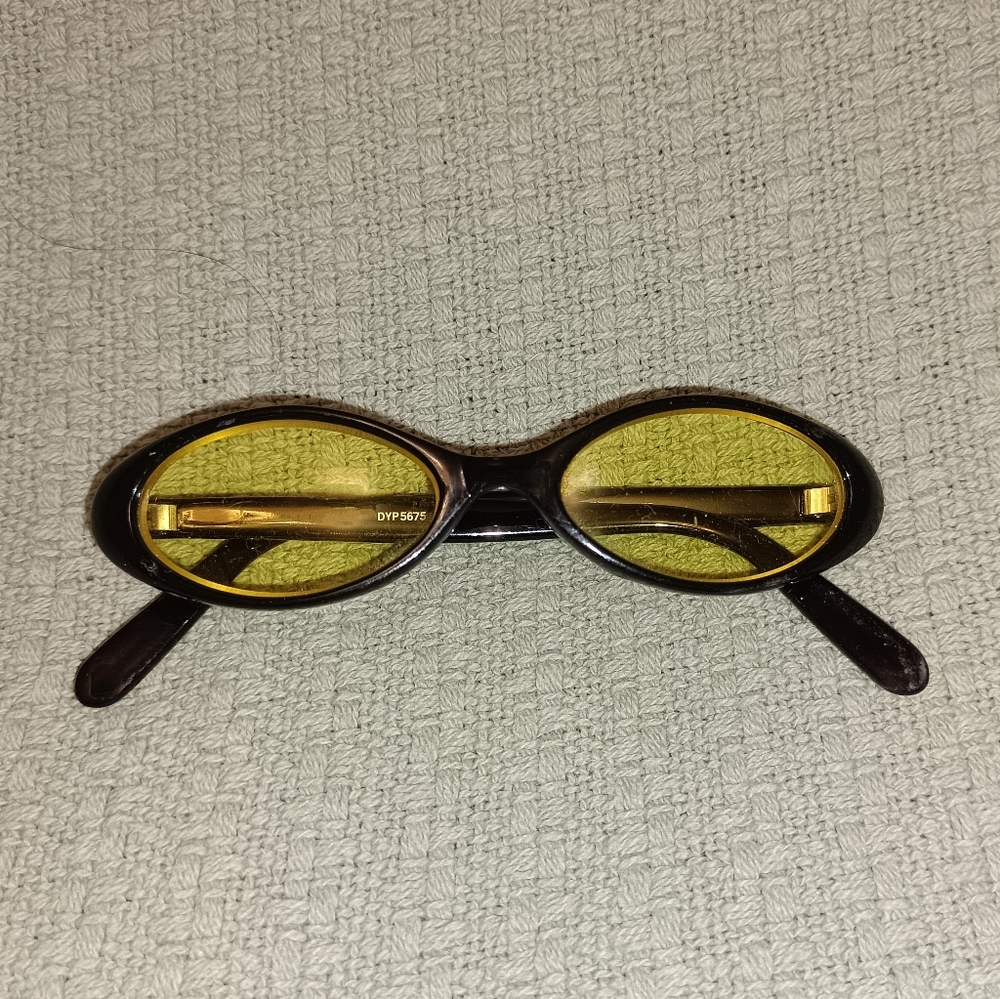 Vintage Oval Sunglasses with Yellow Lenses UNISEX